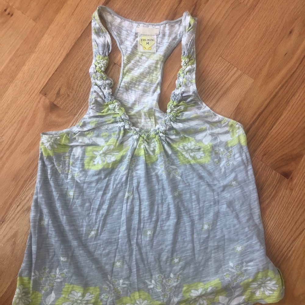 ⭐️ Free People floral tank top